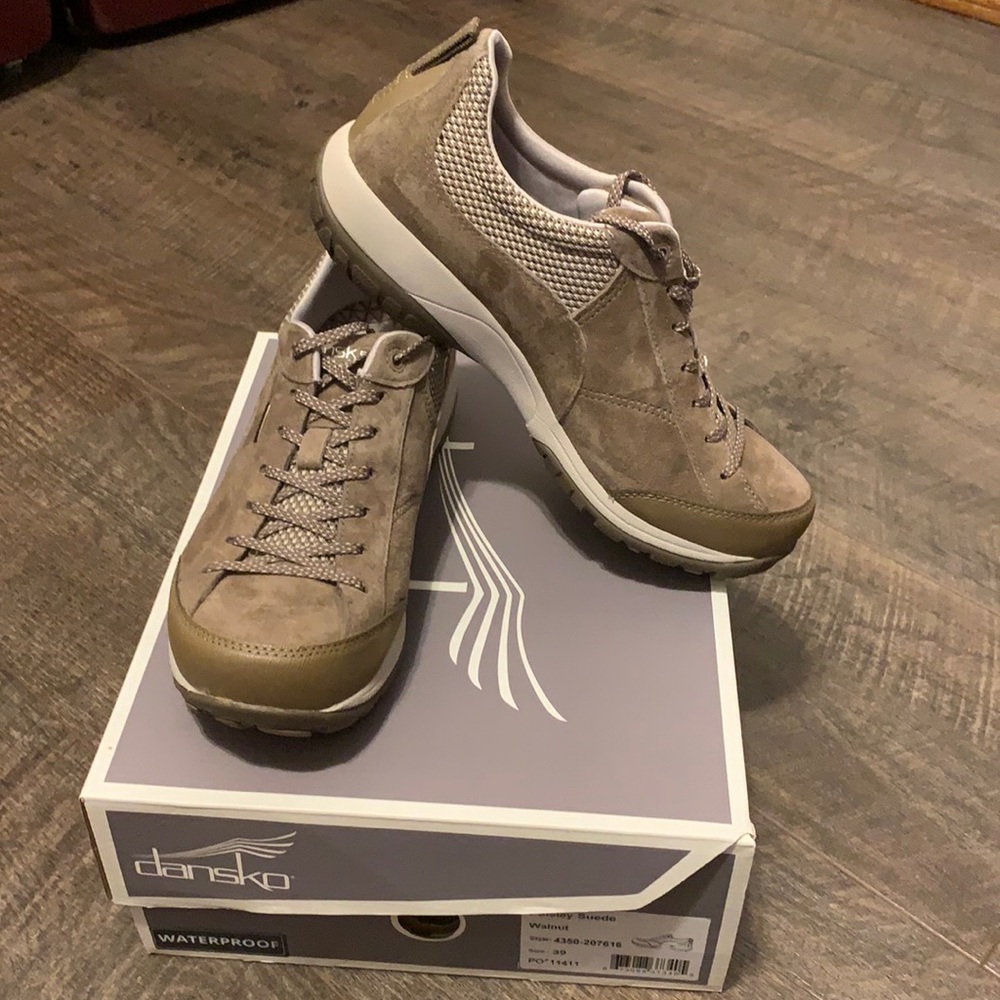 Dansko paisley suede size 39